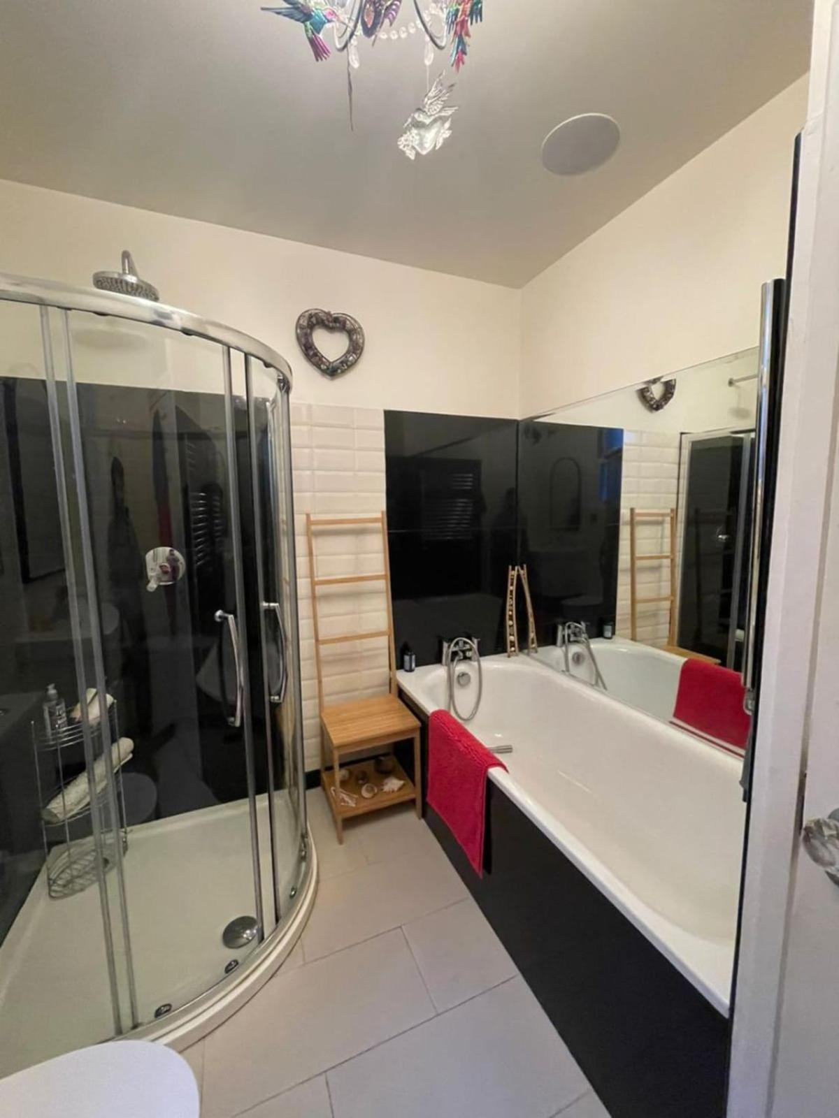 Luxurious 1 Bedroom Flat With Private Garden Appartamento *